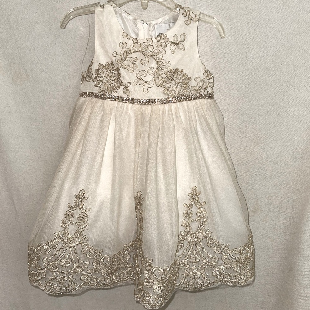 Little girls dress